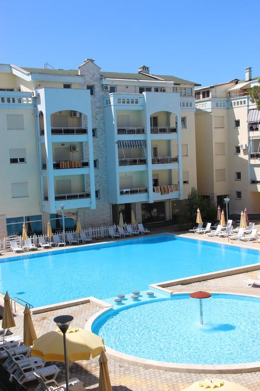 Golem Apartments Екстер'єр фото